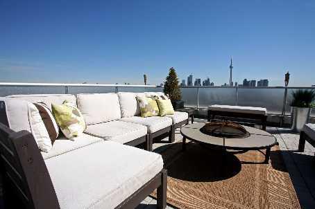 lph2 - 1 Shaw St, Condo with 2 bedrooms, 2 bathrooms and 2 parking in Toronto ON | Image 9