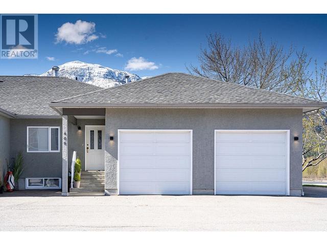 408 Fifth Street W, House attached with 3 bedrooms, 2 bathrooms and 2 parking in Revelstoke BC | Image 1