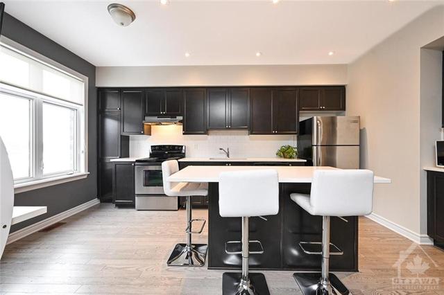 78 Stockholm Private, Townhouse with 3 bedrooms, 3 bathrooms and 2 parking in Ottawa ON | Image 15