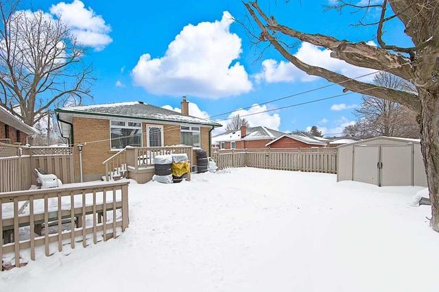 34 Jeffton Cres, House detached with 3 bedrooms, 2 bathrooms and 4 parking in Toronto ON | Image 11