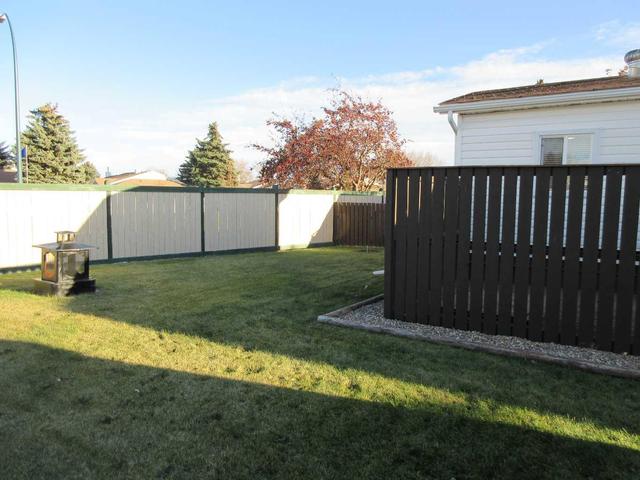 79 - 2248 Southview Drive, Home with 2 bedrooms, 1 bathrooms and 2 parking in Medicine Hat AB | Image 29