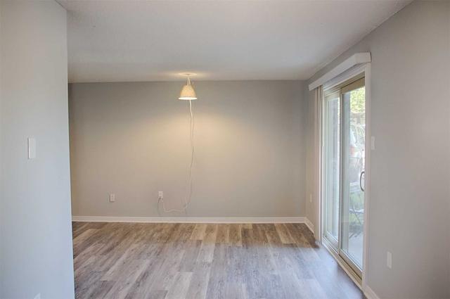 4 - 22 Meadow Lane, Condo with 2 bedrooms, 1 bathrooms and 1 parking in Barrie ON | Image 9
