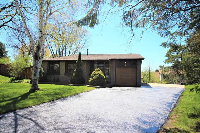 4 Hilderbrand Crt, House detached with 3 bedrooms, 3 bathrooms and 5 parking in Barrie ON | Image 1