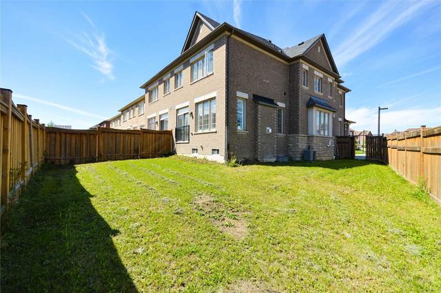 119 Beckett Ave, House semidetached with 4 bedrooms, 3 bathrooms and 3 parking in Markham ON | Image 16