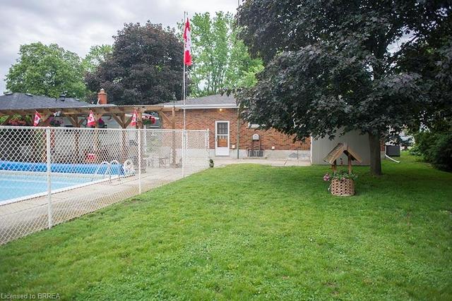 12 Evelyn Street, House detached with 3 bedrooms, 1 bathrooms and null parking in Brantford ON | Image 32