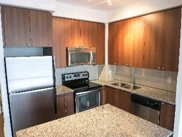 404 - 1638 Bloor St W, Condo with 1 bedrooms, 1 bathrooms and 1 parking in Toronto ON | Image 3