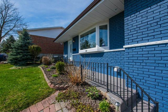 167 Weir Cres, House detached with 3 bedrooms, 3 bathrooms and 4 parking in Toronto ON | Image 27