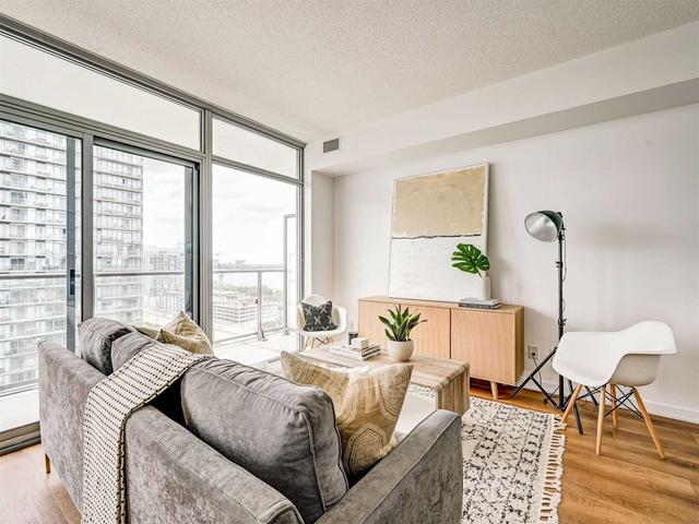 1516 - 105 The Queensway, Condo with 1 bedrooms, 1 bathrooms and 1 parking in Toronto ON | Image 5