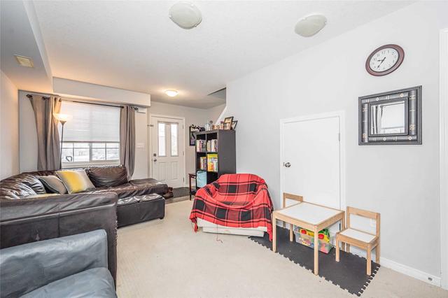 63 - 35 Mountford Dr, Townhouse with 3 bedrooms, 2 bathrooms and 1 parking in Guelph ON | Image 19