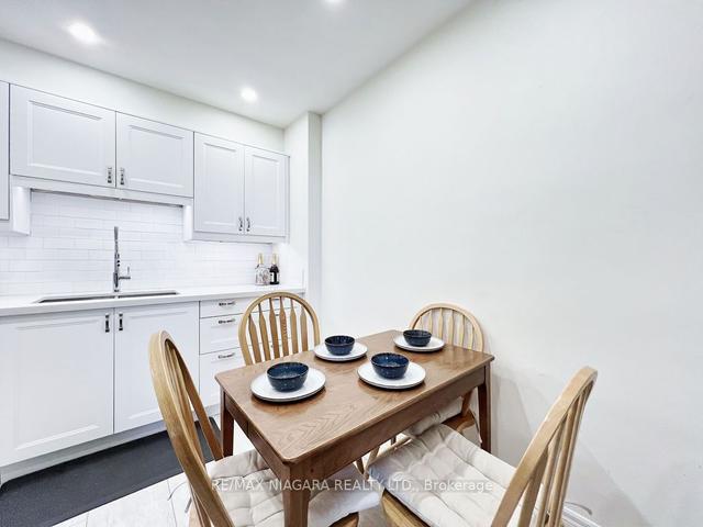 2102ph2 - 625 The West Mall, Condo with 3 bedrooms, 2 bathrooms and 1 parking in Toronto ON | Image 4