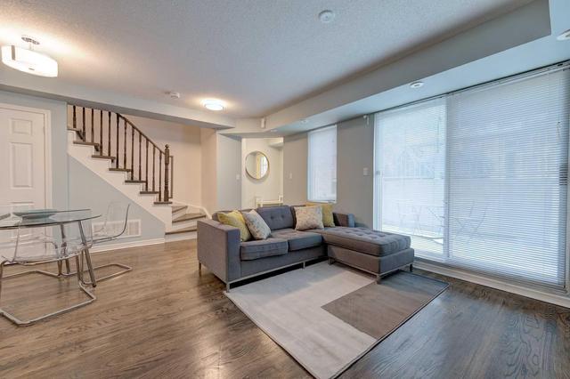 118 - 20 Elsie Lane, Townhouse with 2 bedrooms, 2 bathrooms and 1 parking in Toronto ON | Image 3