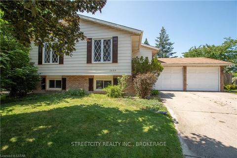 1699 Willowbrook Cres, Sarnia, ON, N7S5P3 | Card Image