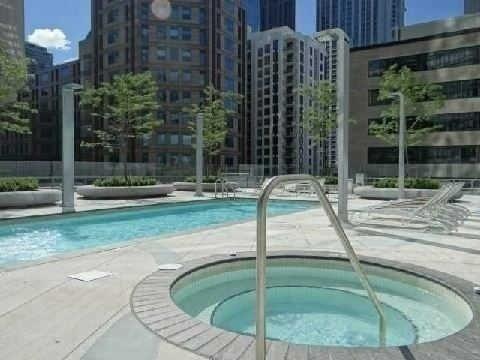 404 - 832 Bay St, Condo with 1 bedrooms, 1 bathrooms and null parking in Toronto ON | Image 7