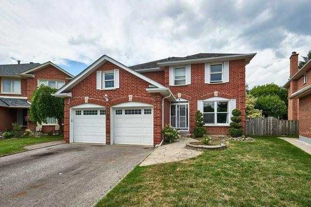 1109 Petunia Pl, House detached with 4 bedrooms, 4 bathrooms and 6 parking in Pickering ON | Image 1