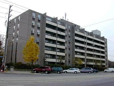 101 - 3625 Lake Shore Blvd W, Condo with 2 bedrooms, 1 bathrooms and 1 parking in Toronto ON | Image 1
