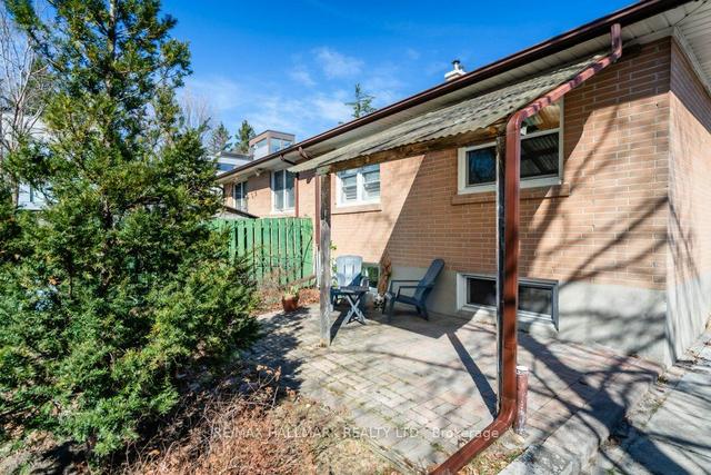 16 Senlac Rd, House semidetached with 3 bedrooms, 2 bathrooms and 2 parking in Toronto ON | Image 27