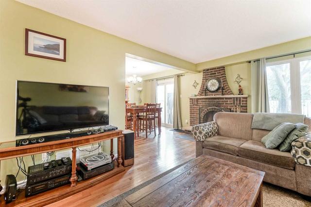 1551 Corkstone Gl, House semidetached with 4 bedrooms, 3 bathrooms and 5 parking in Mississauga ON | Image 38