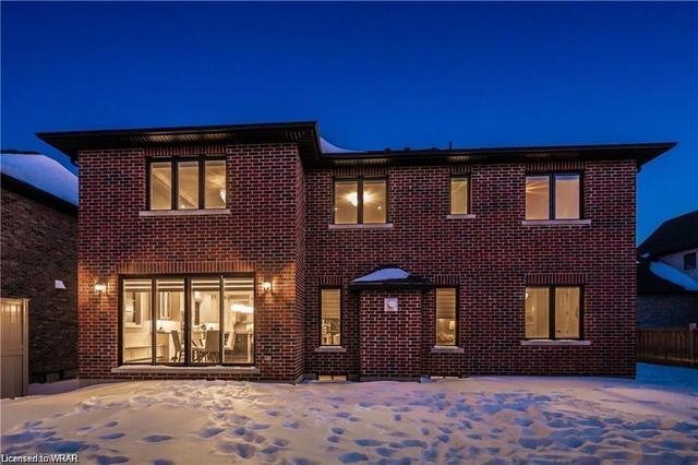 560 Manor Ridge Crescent, House detached with 5 bedrooms, 5 bathrooms and 6 parking in Waterloo ON | Image 42