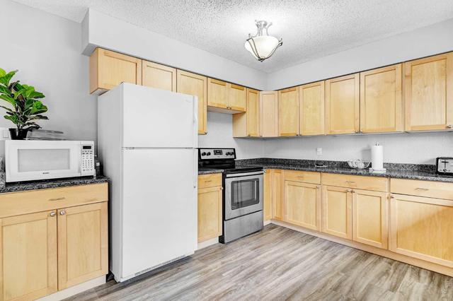 9819 80 Avenue, House detached with 4 bedrooms, 2 bathrooms and 4 parking in Grande Prairie AB | Image 6