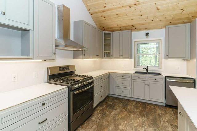 421 Gryffin Lodge Rd, House detached with 3 bedrooms, 3 bathrooms and 10 parking in Huntsville ON | Image 5