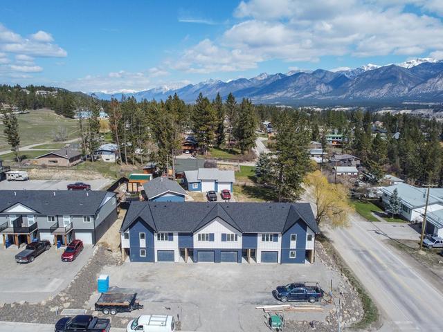 1 - 1311 Westside Park Drive, House attached with 3 bedrooms, 3 bathrooms and null parking in Invermere BC | Image 12