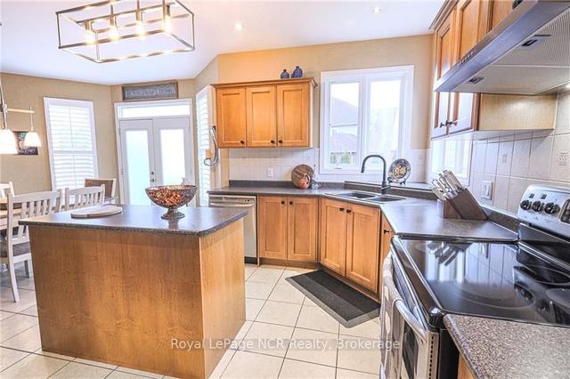 178 Doon Mills Dr, House detached with 4 bedrooms, 3 bathrooms and 4 parking in Kitchener ON | Image 24