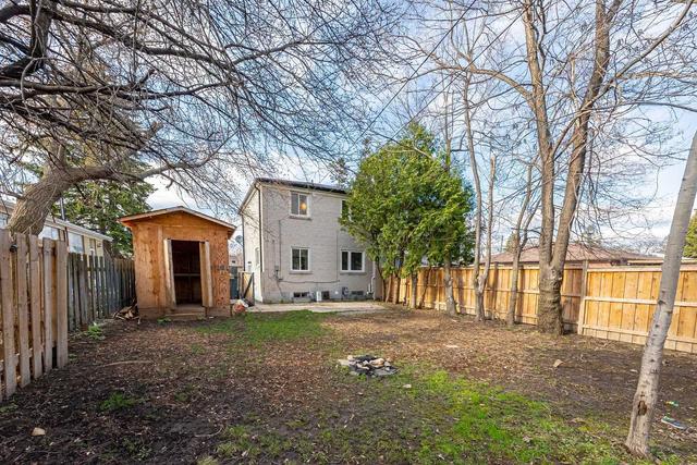 240 Alsace Rd, House semidetached with 3 bedrooms, 2 bathrooms and 4 parking in Richmond Hill ON | Image 16