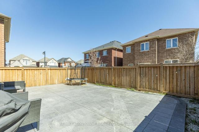 444 Downes Jackson Hts, House detached with 4 bedrooms, 4 bathrooms and 4 parking in Milton ON | Image 30