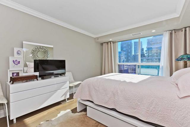 1106 - 2111 Lake Shore Blvd W, Condo with 2 bedrooms, 2 bathrooms and 1 parking in Toronto ON | Image 10