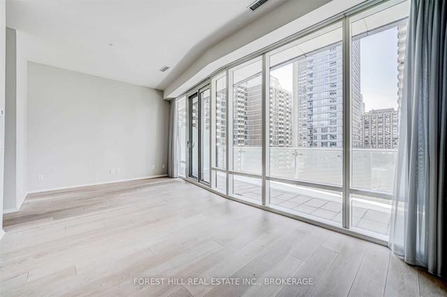 512 - 1 Bloor St E, Condo with 1 bedrooms, 3 bathrooms and 2 parking in Toronto ON | Image 5
