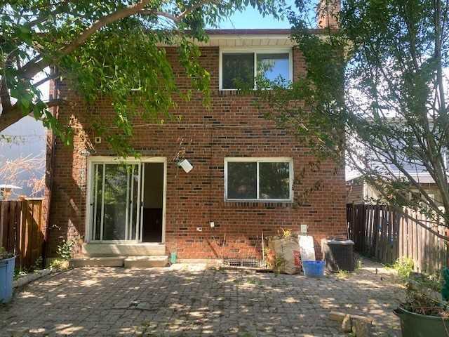 257 Gowan Ave, House detached with 4 bedrooms, 4 bathrooms and 3 parking in Toronto ON | Image 22