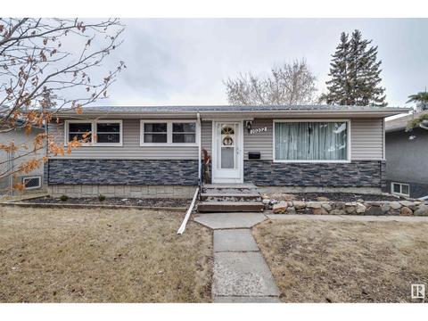 10232 50 St Nw, House detached with 5 bedrooms, 2 bathrooms and null parking in Edmonton AB | Card Image