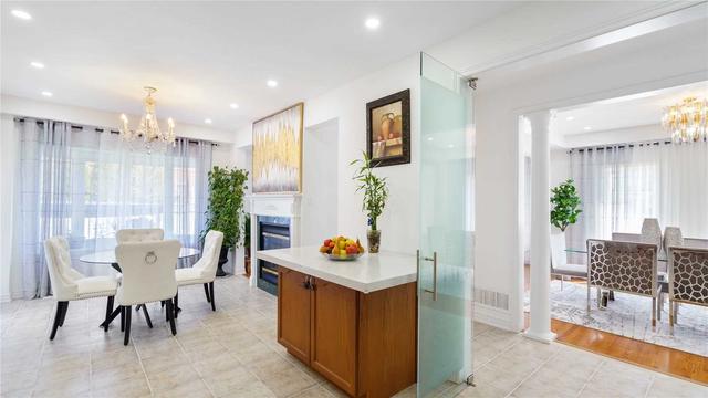 1 Boticelli Way, House detached with 5 bedrooms, 6 bathrooms and 5 parking in Vaughan ON | Image 3