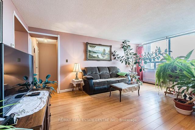 803 - 2542 Argyle Rd, Condo with 2 bedrooms, 2 bathrooms and 1 parking in Mississauga ON | Image 8