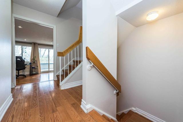65 Cricklewood Cres, Townhouse with 3 bedrooms, 5 bathrooms and 2 parking in Markham ON | Image 19