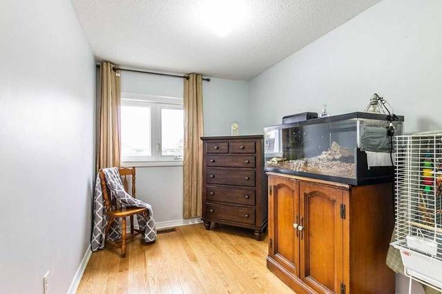 475 Bramalea Rd, Townhouse with 3 bedrooms, 1 bathrooms and 2 parking in Brampton ON | Image 12