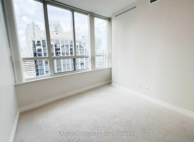 1803 - 23 Hollywood Ave, Condo with 2 bedrooms, 1 bathrooms and 0 parking in Toronto ON | Image 6