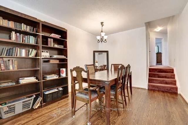 2771 Hollington Cres, House semidetached with 3 bedrooms, 2 bathrooms and 3 parking in Mississauga ON | Image 32