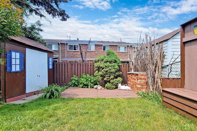 10 Evansville Rd, House attached with 3 bedrooms, 3 bathrooms and 3 parking in Toronto ON | Image 33