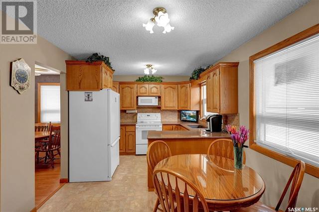 14 Catherwood Crescent, House detached with 3 bedrooms, 3 bathrooms and null parking in Regina SK | Image 10