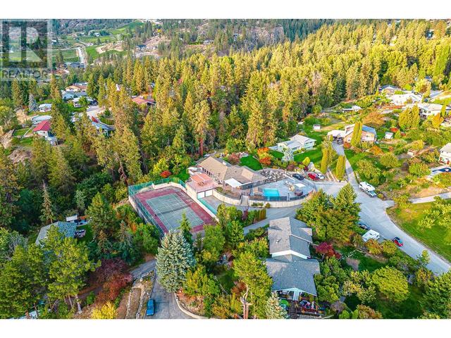 3029 Spruce Drive, House detached with 3 bedrooms, 3 bathrooms and null parking in Okanagan Similkameen E BC | Image 42