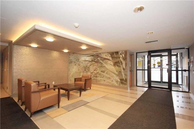 1004 - 250 Jarvis St, Condo with 2 bedrooms, 1 bathrooms and 1 parking in Toronto ON | Image 2