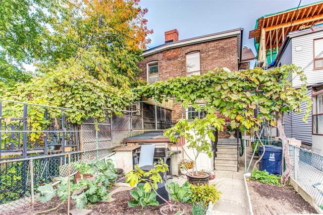 984 Ossington Ave, House semidetached with 3 bedrooms, 2 bathrooms and 2 parking in Toronto ON | Image 20