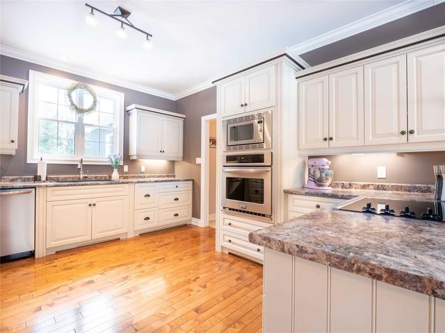 1020 Davis Dr, House detached with 3 bedrooms, 10 bathrooms and 8 parking in Gravenhurst ON | Image 5