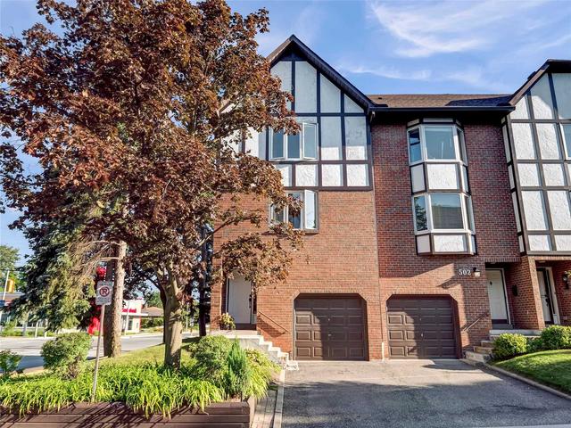 500 Renforth Dr, Townhouse with 3 bedrooms, 3 bathrooms and 2 parking in Toronto ON | Image 1