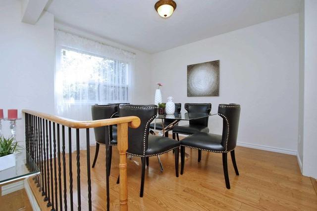 67 Black Hawk Way, Townhouse with 3 bedrooms, 3 bathrooms and 1 parking in Toronto ON | Image 5