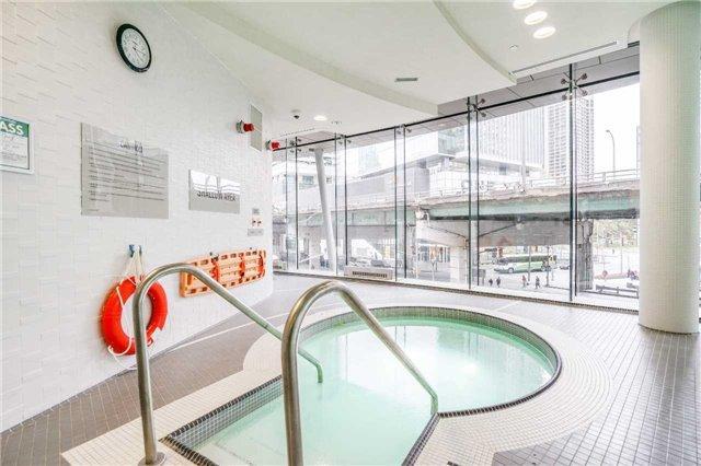 6708 - 14 York St, Condo with 2 bedrooms, 2 bathrooms and 1 parking in Toronto ON | Image 18