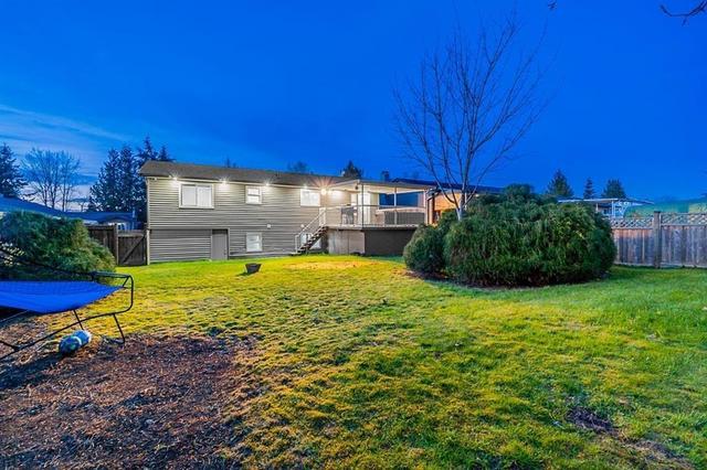 26540 32a Avenue, House detached with 5 bedrooms, 2 bathrooms and 4 parking in Langley BC | Image 33