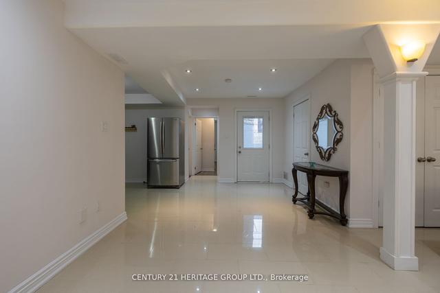 35 Railway St, House detached with 3 bedrooms, 2 bathrooms and 14 parking in Vaughan ON | Image 25
