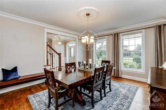 211 King Arthur Street, House detached with 5 bedrooms, 4 bathrooms and 10 parking in Ottawa ON | Image 7